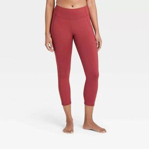 NEW! Simplicity Mid-Rise Cranberry Red Capri Workout Leggings - All in Motion
